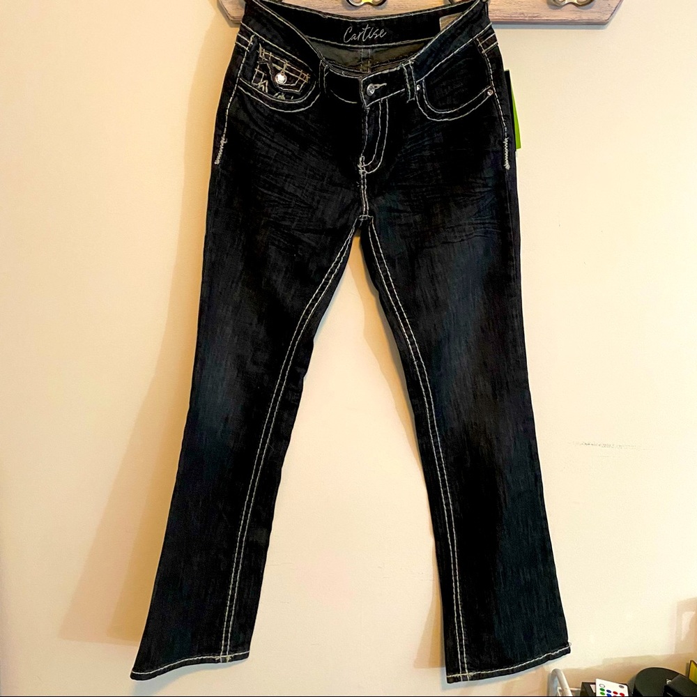 Cartise charcoal jeans 5 pocket. Embellished. Inseam 31” never worn